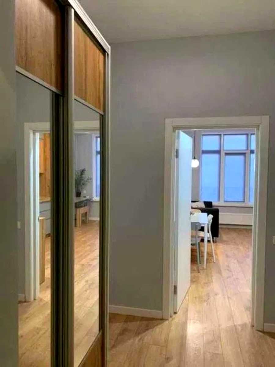 1877133268343674