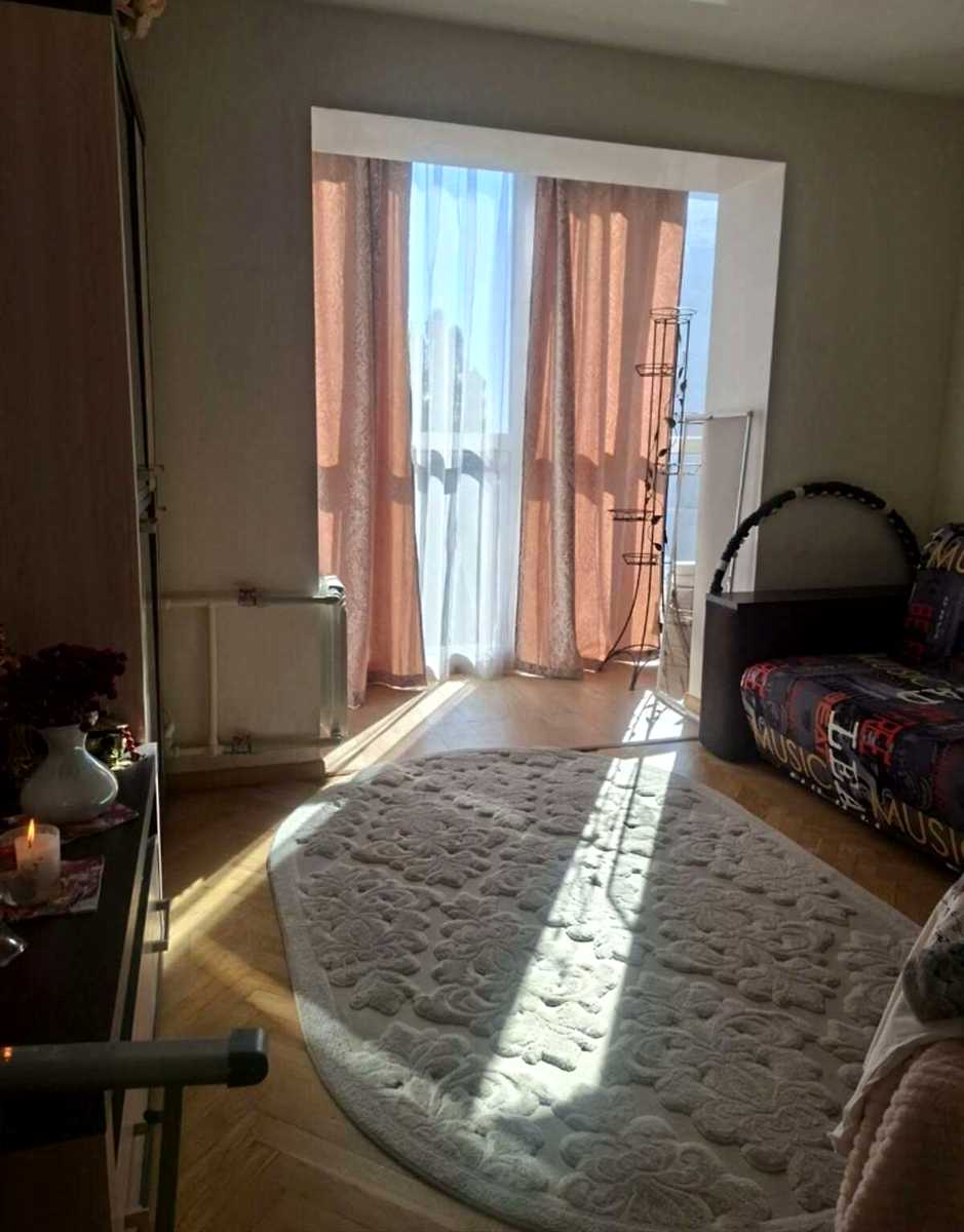 1877136728953529