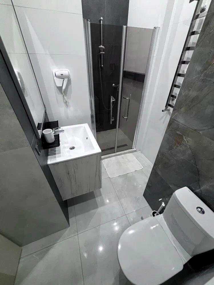 1877138270378621