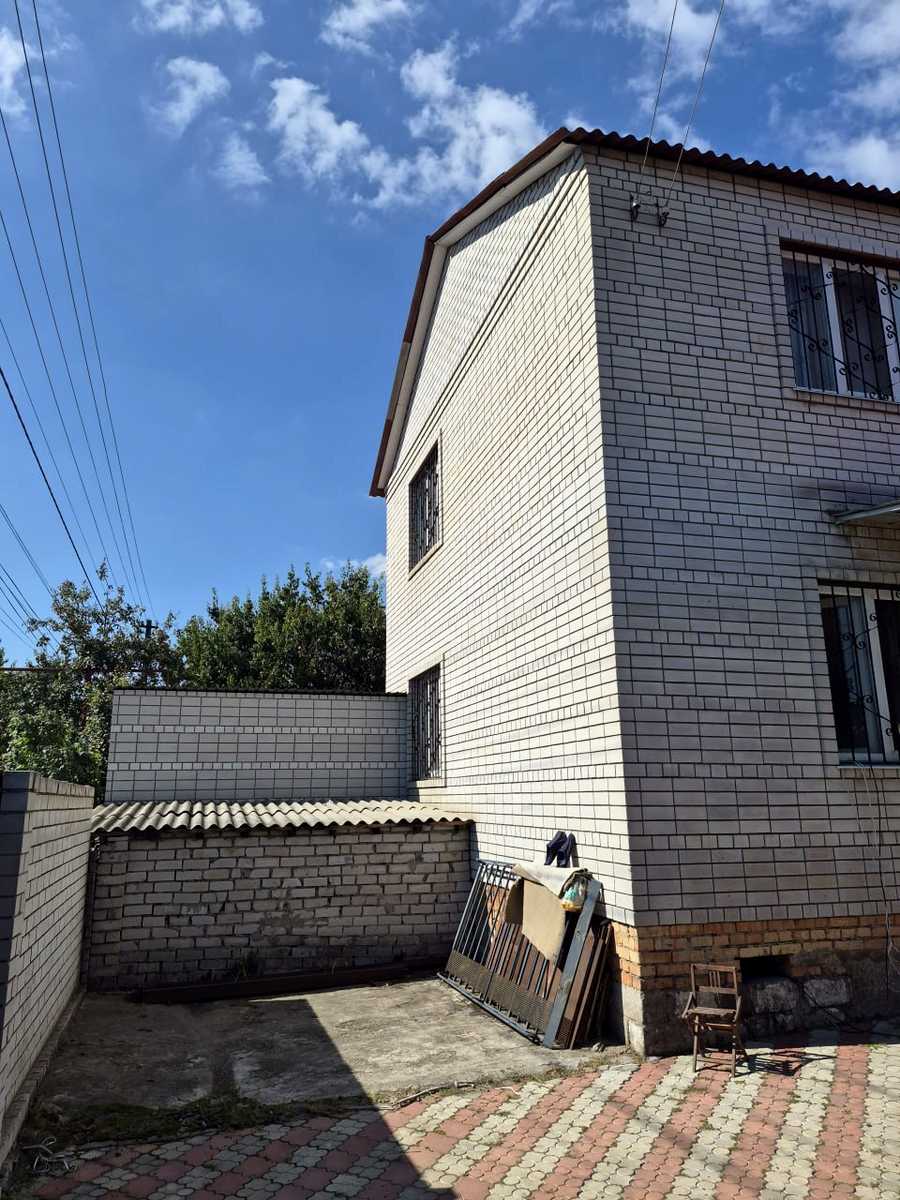 1877140551045448
