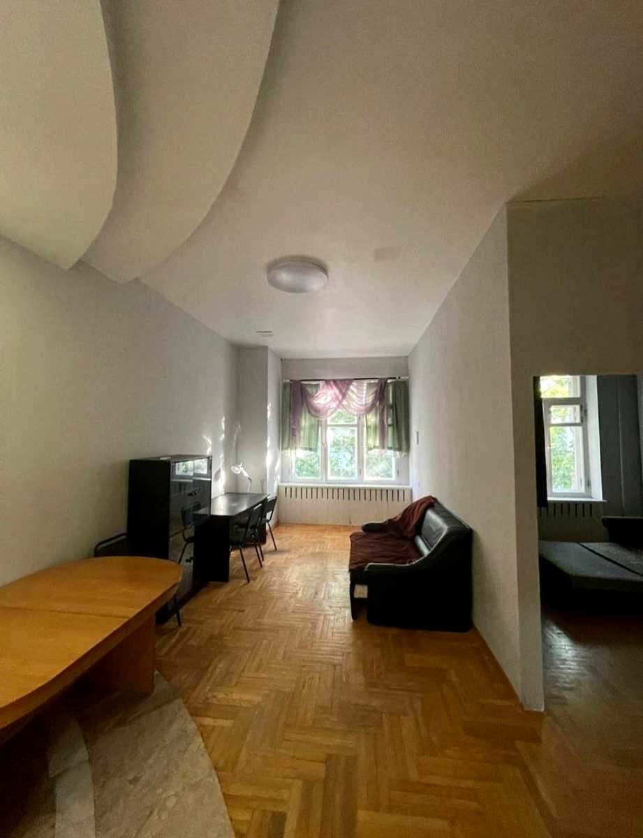 1877142166569658