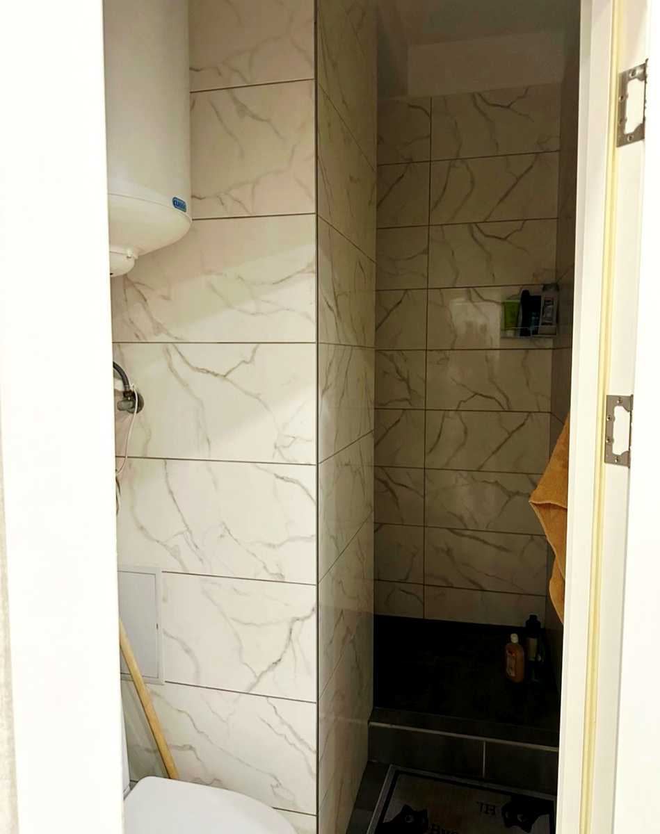 1877142772724512