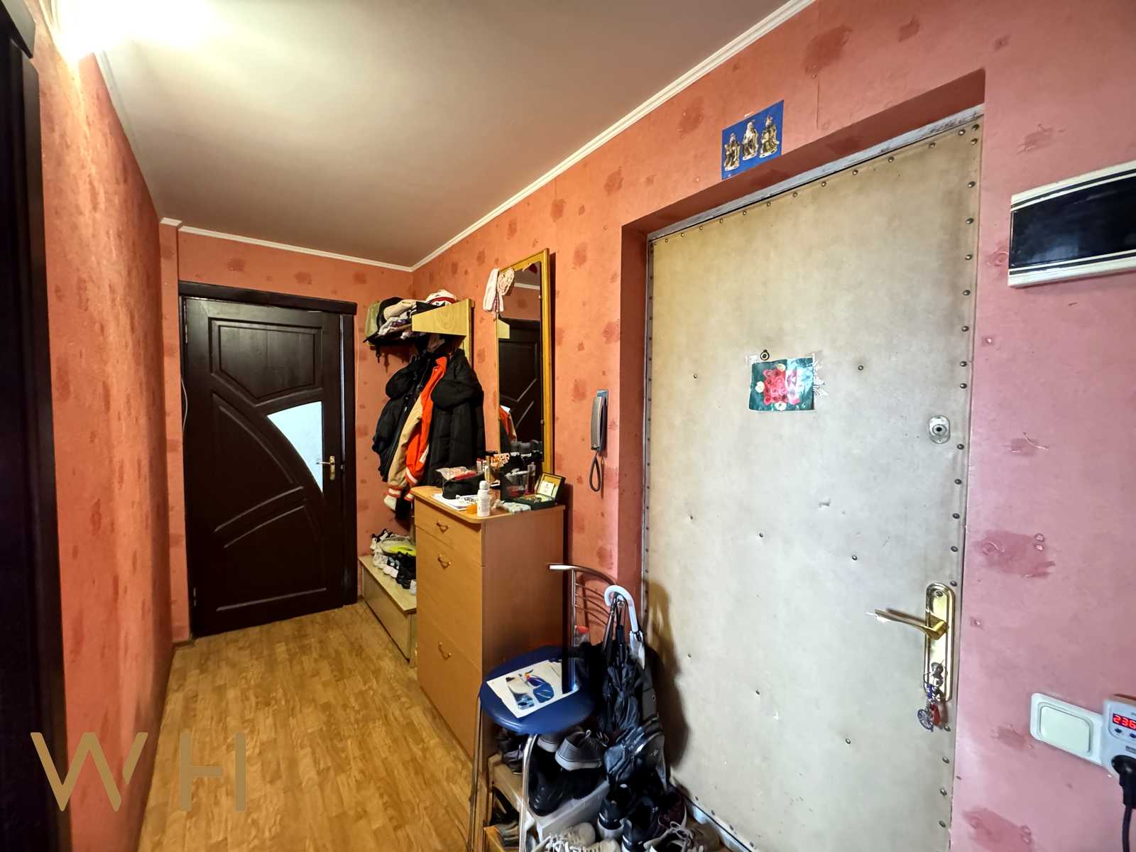 1877143814028589