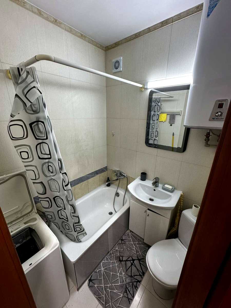 1877144705617313