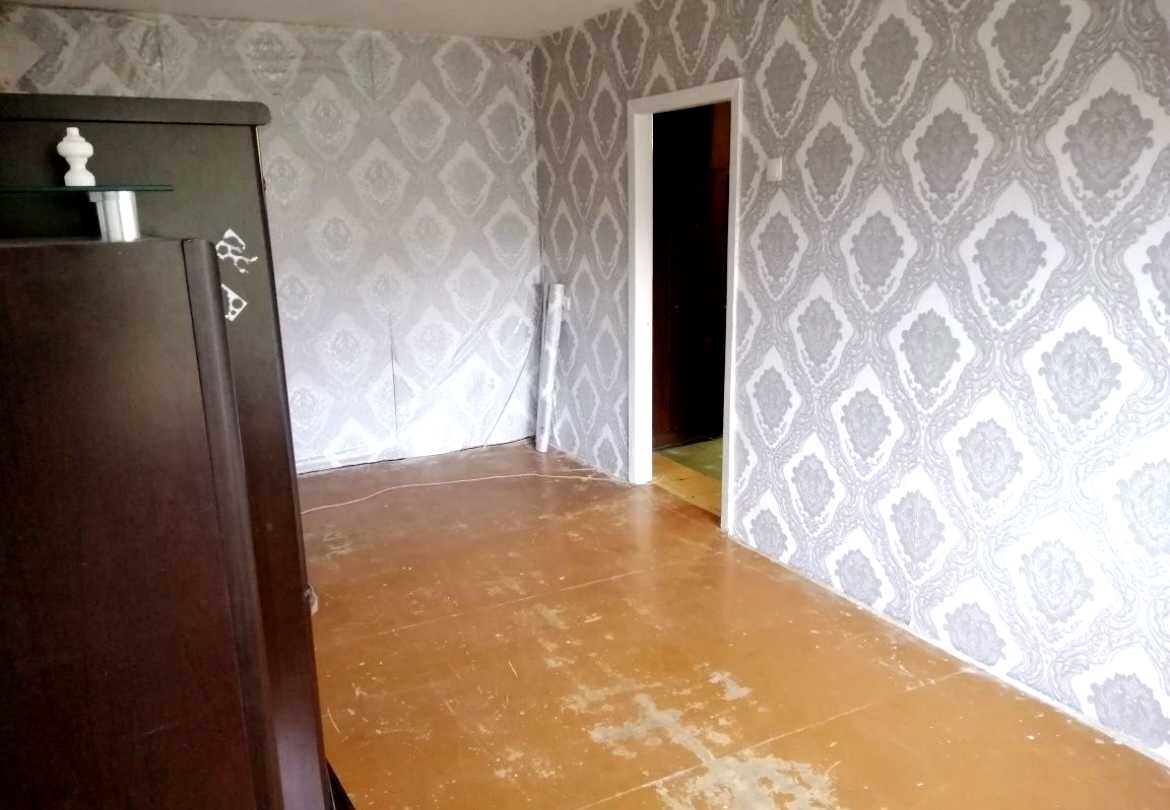 1877144811002878