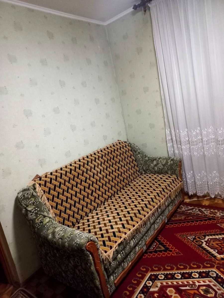 1877144832827775