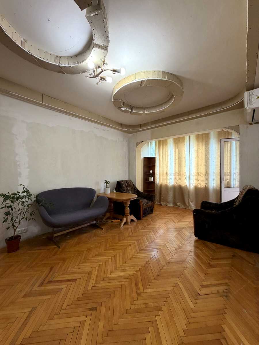 1877153021663447