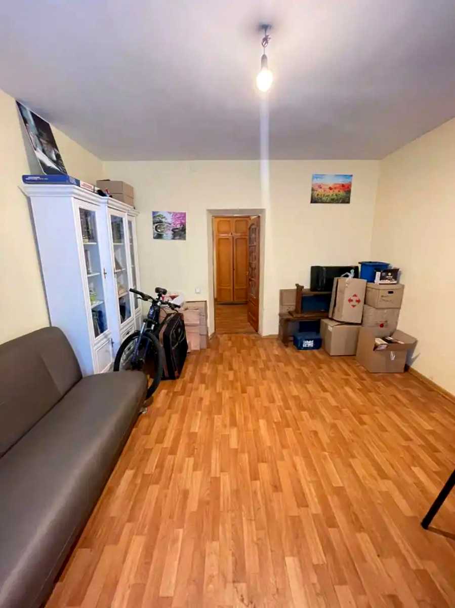 1877155390785629