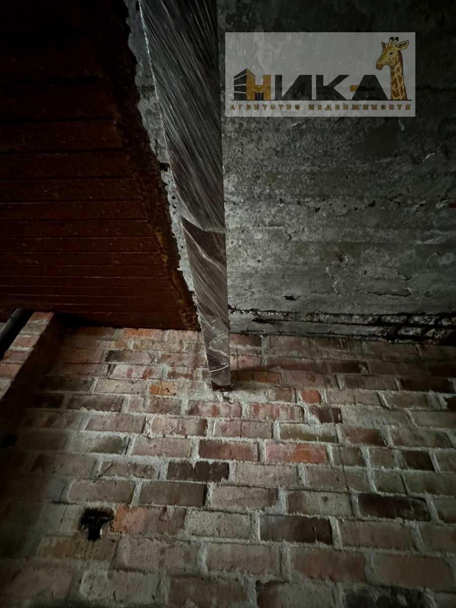 1877187580403151