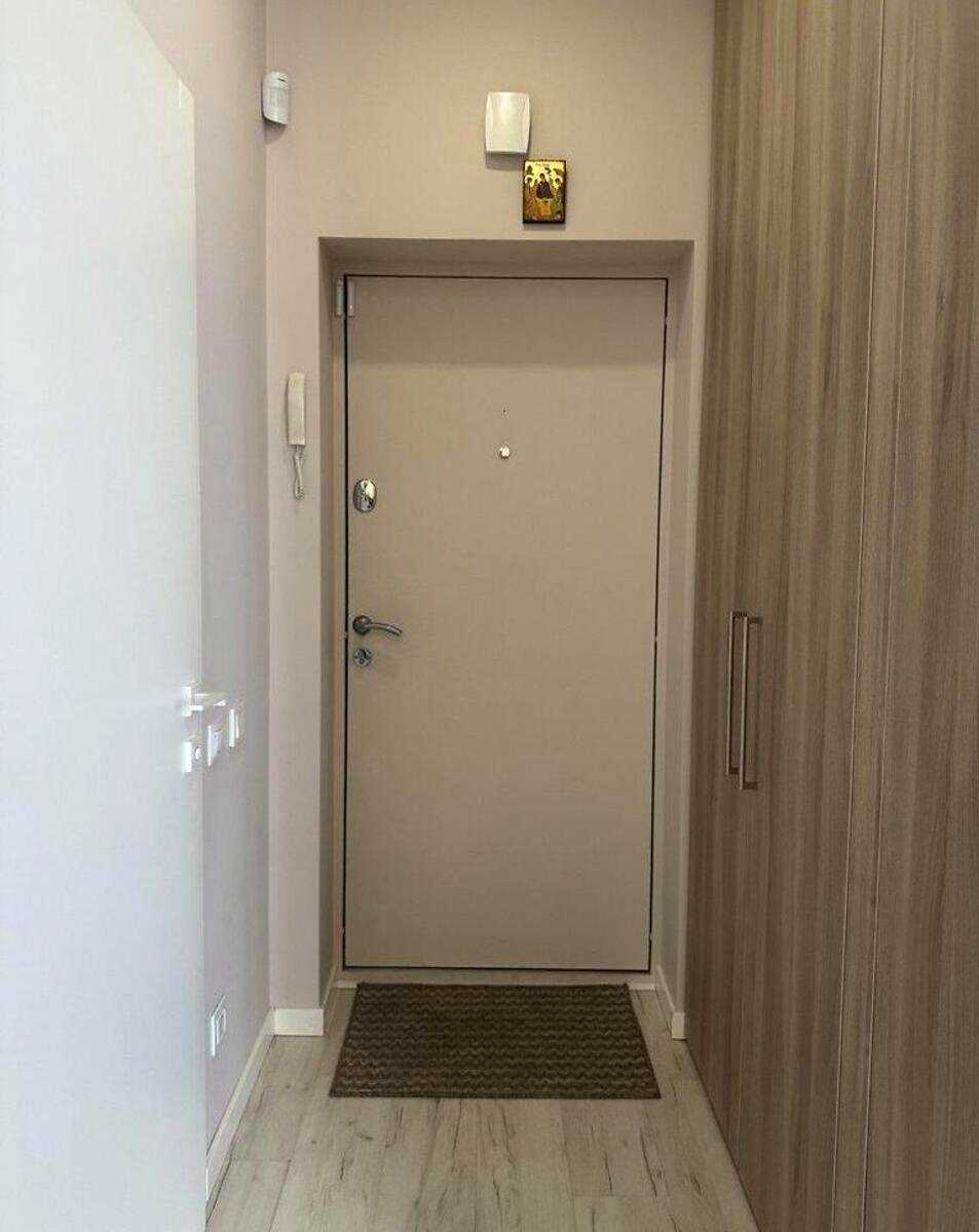 1877194498019066