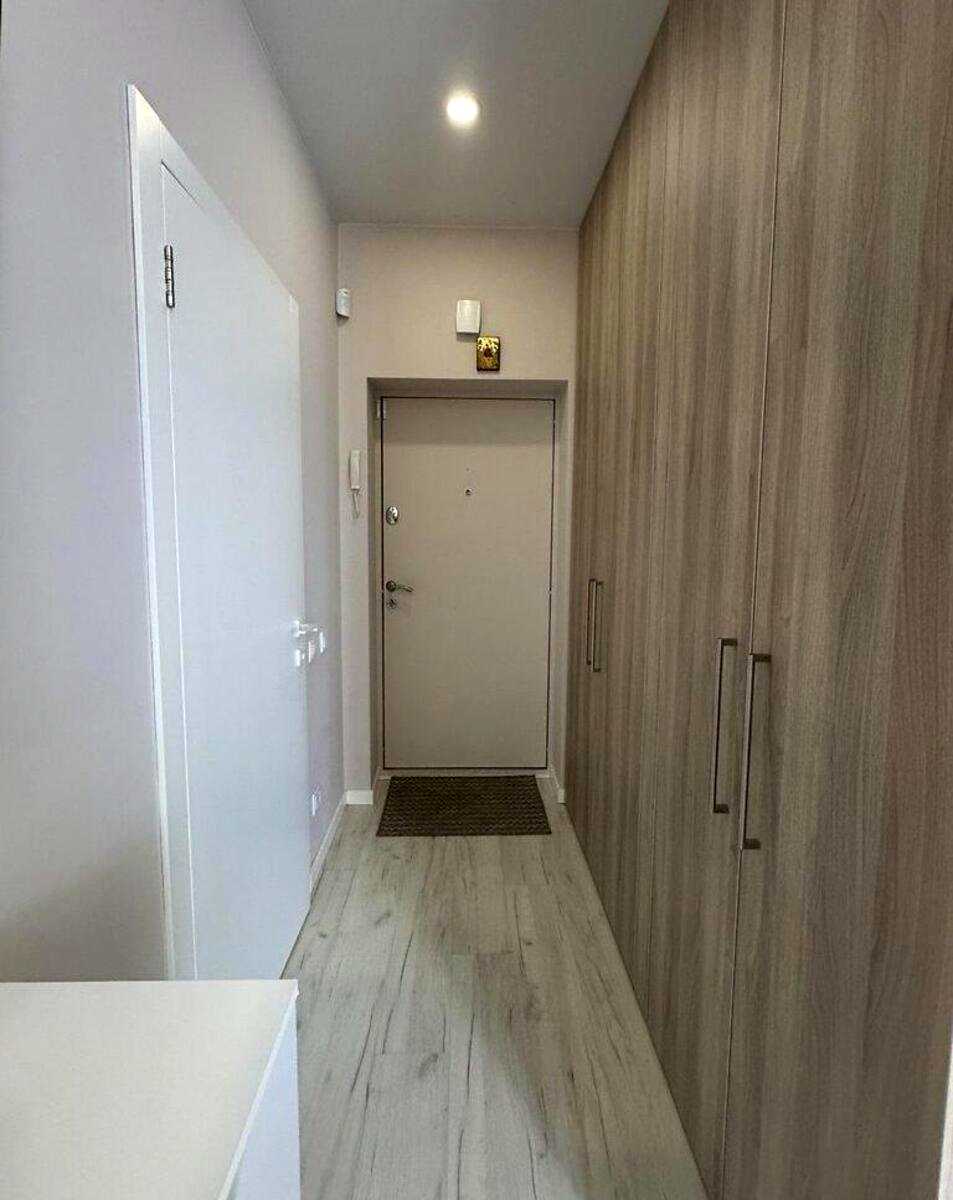 1877194498557392