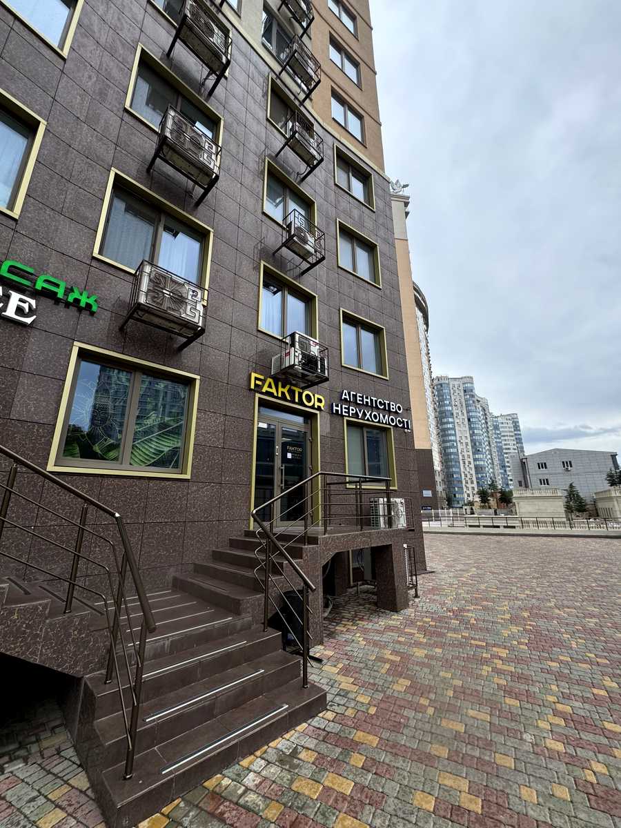 1877196403027432