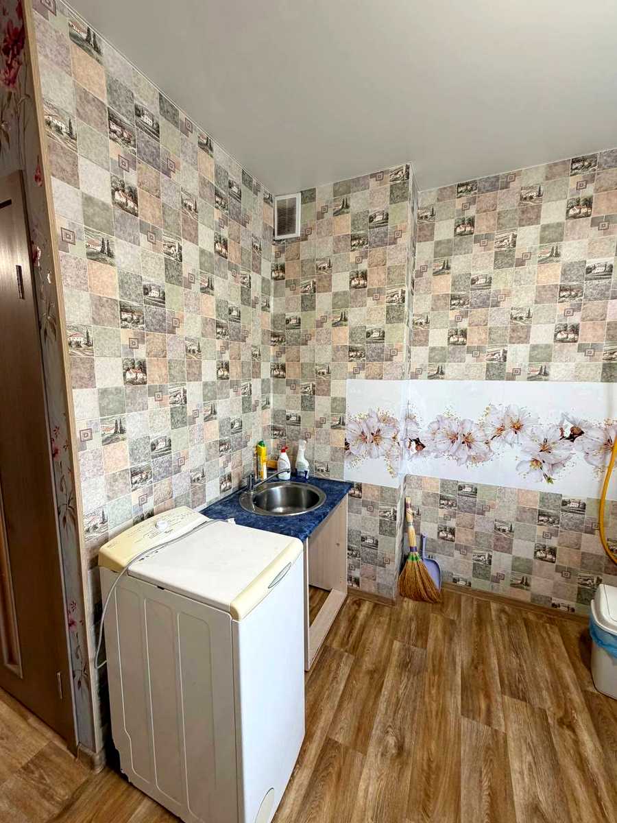 1877196628155484