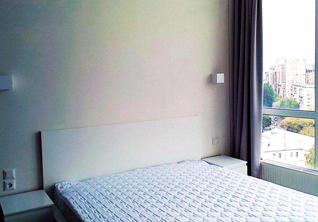 1877198410383697