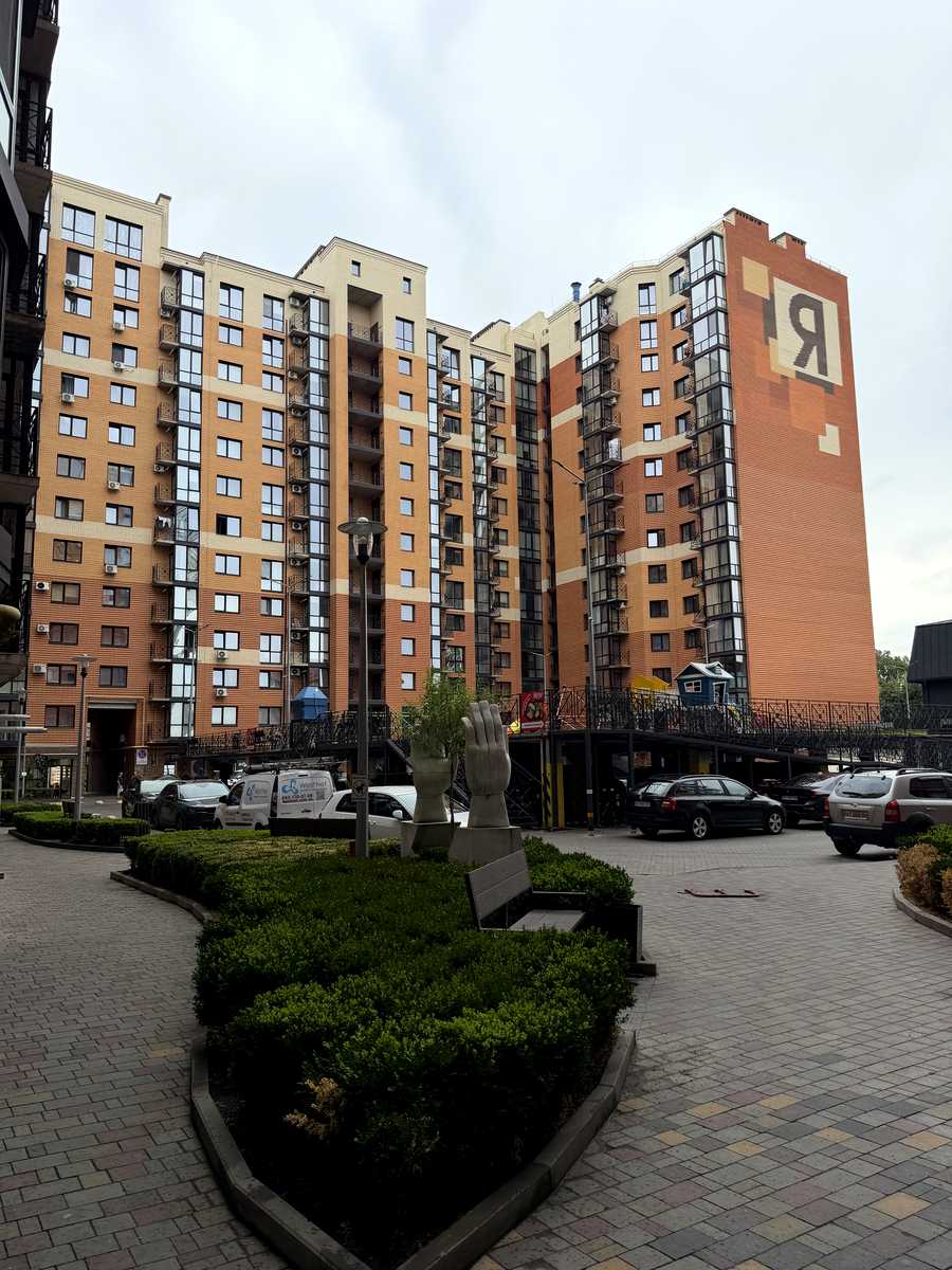 1877200547804476