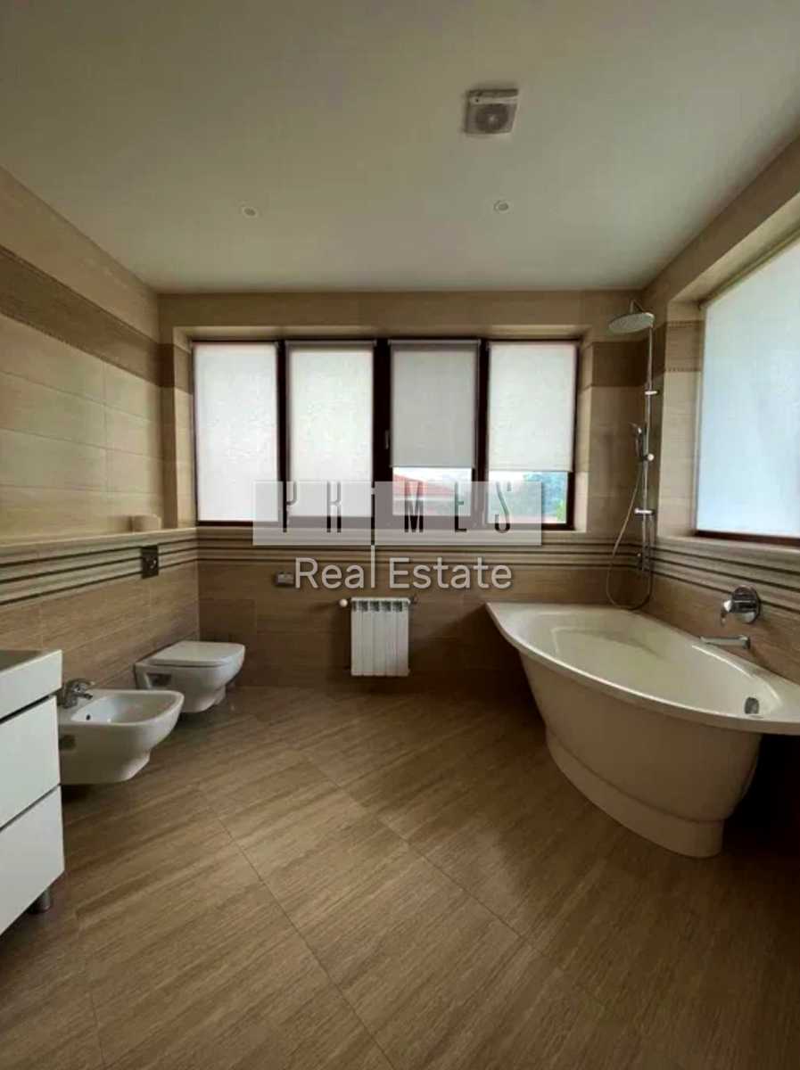 1877202593783228