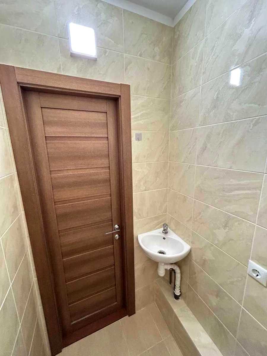 1877202872549379
