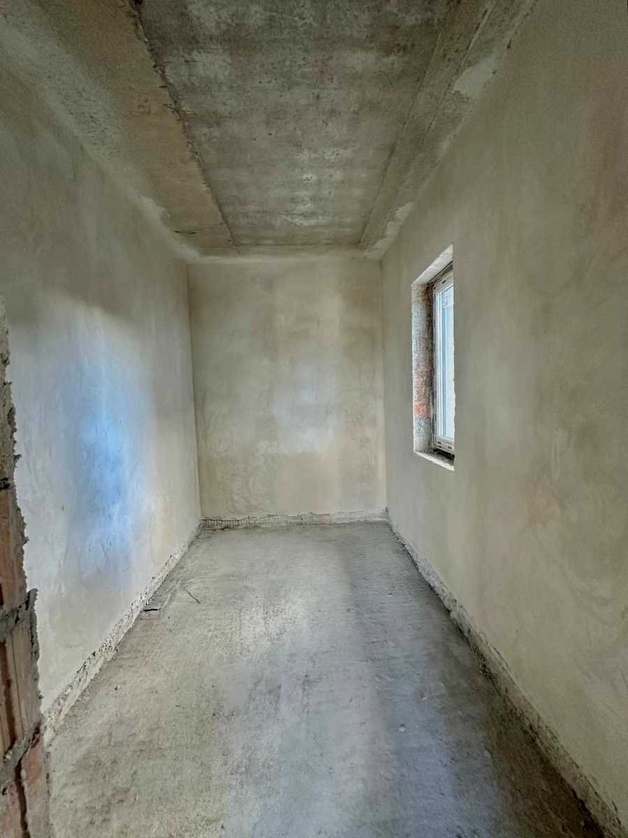 1877205118475093