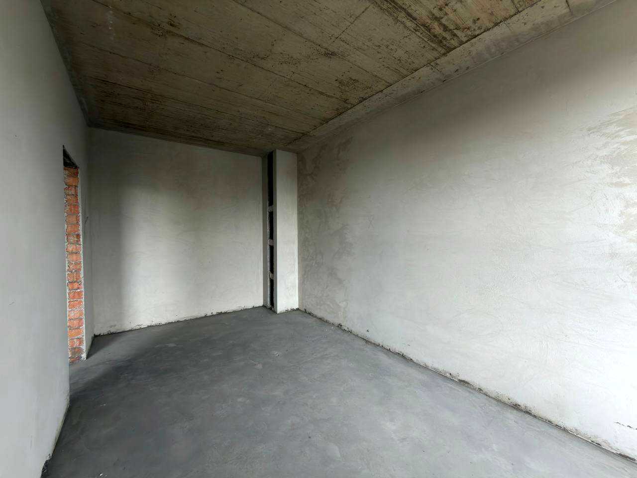 1877207680677051