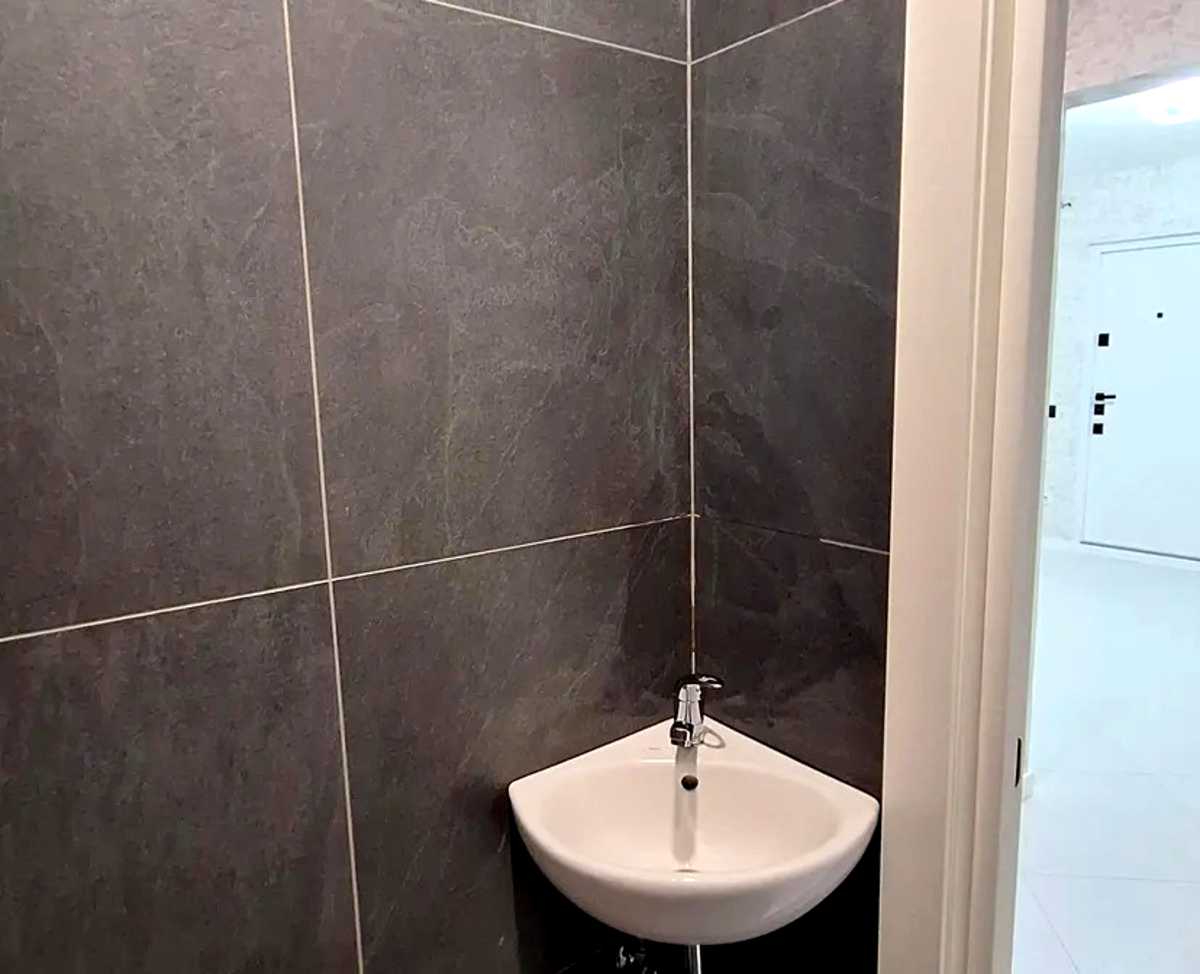 1877208435227915
