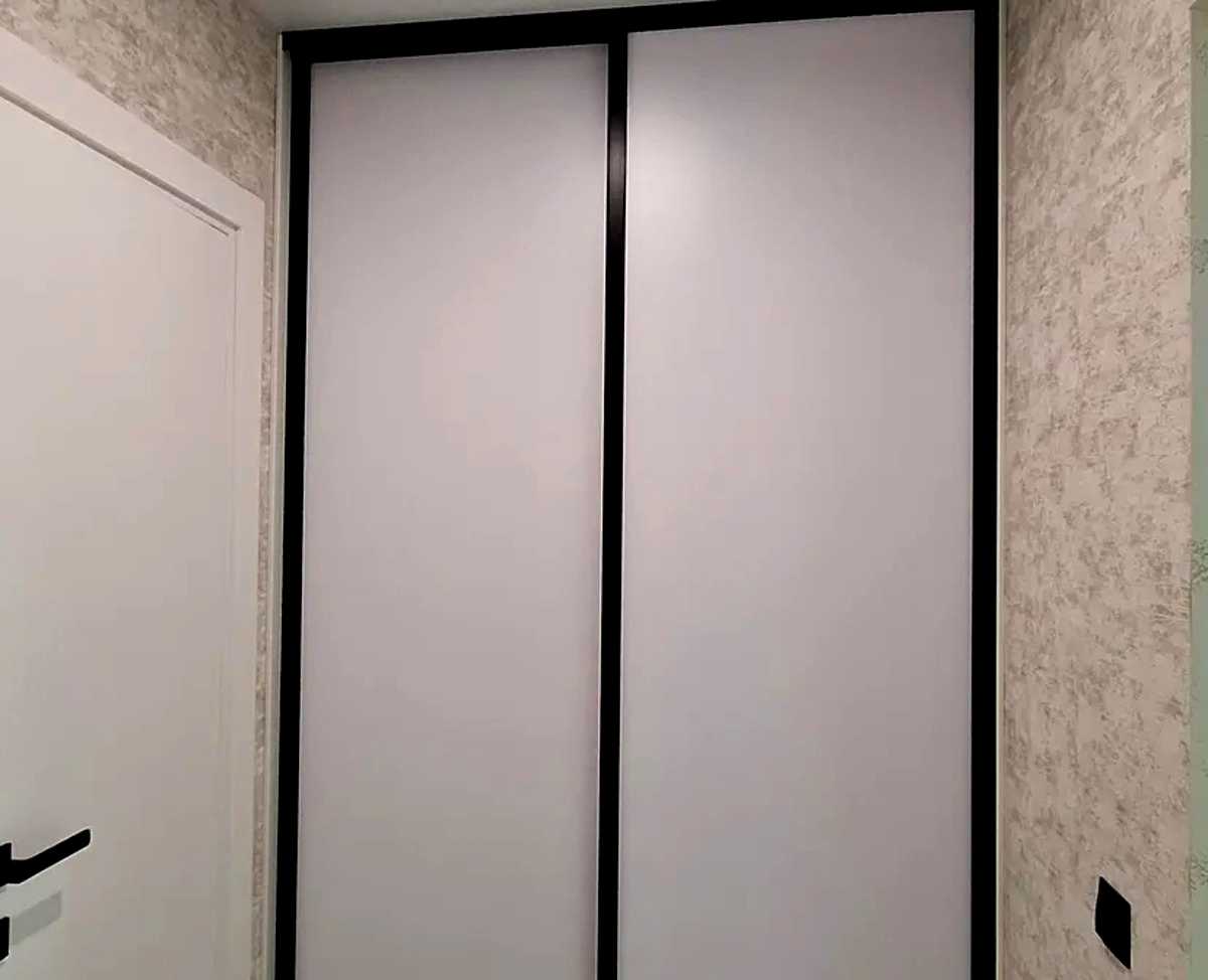 1877208435975825