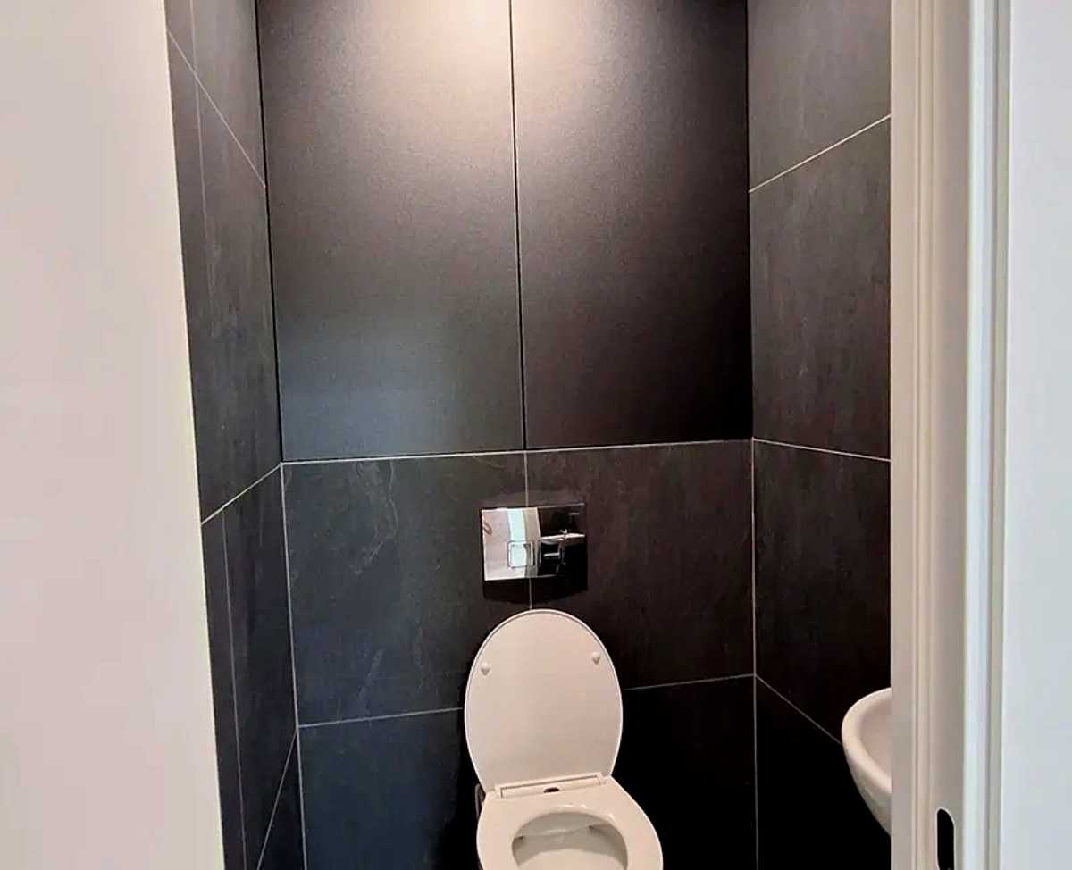 1877208436569849