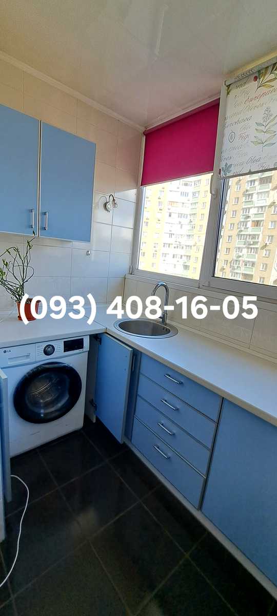 1877209798805358