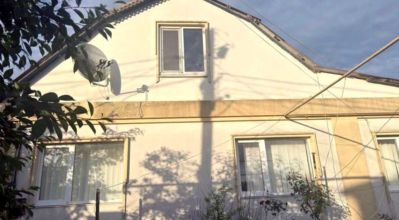 1877210182347189