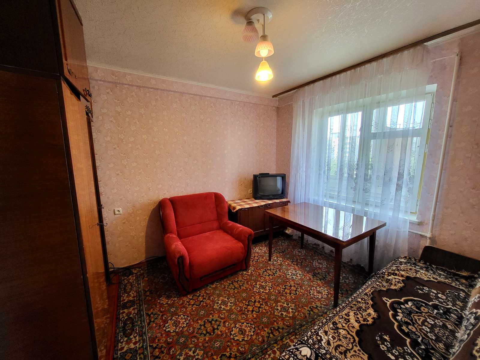 1877210838850275