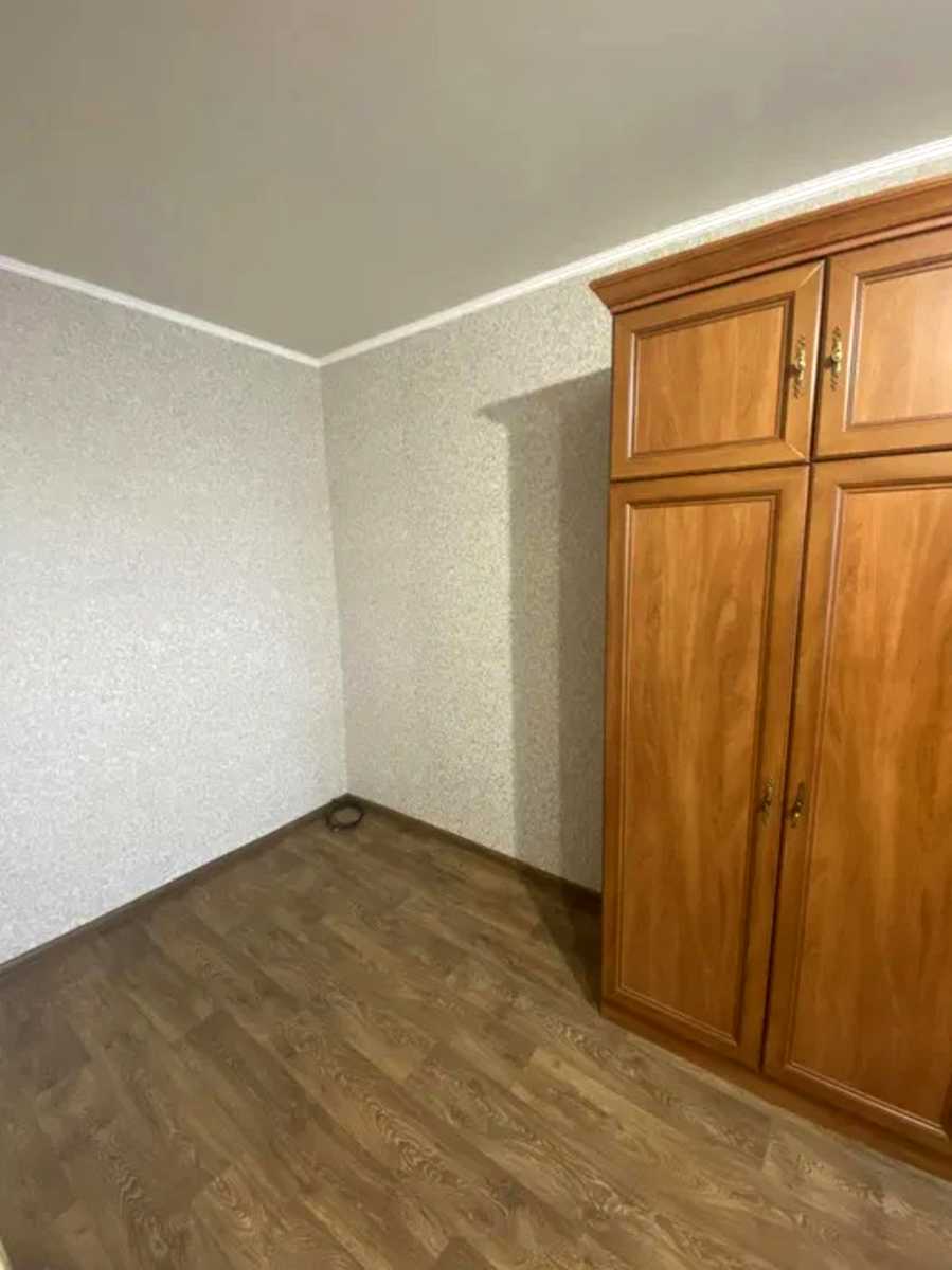 1877211757948668