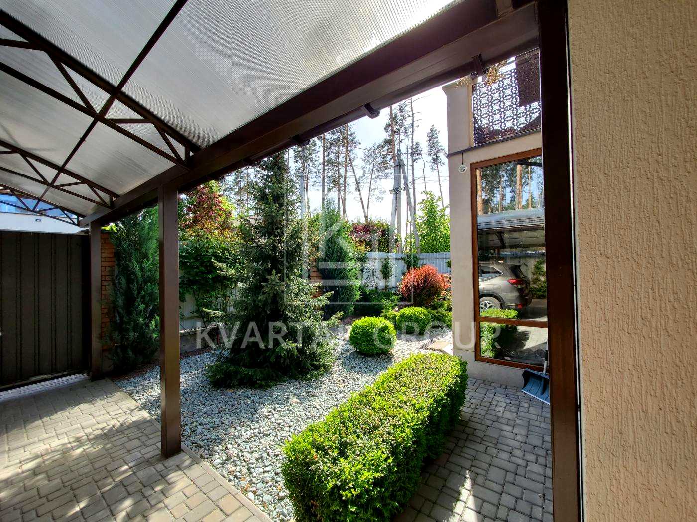 1877212169881217