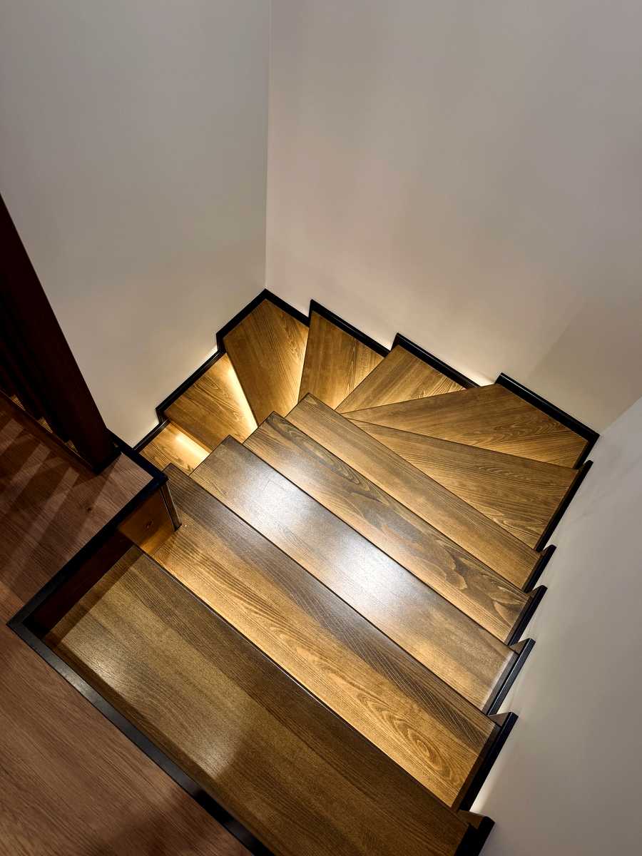 1877212668385555