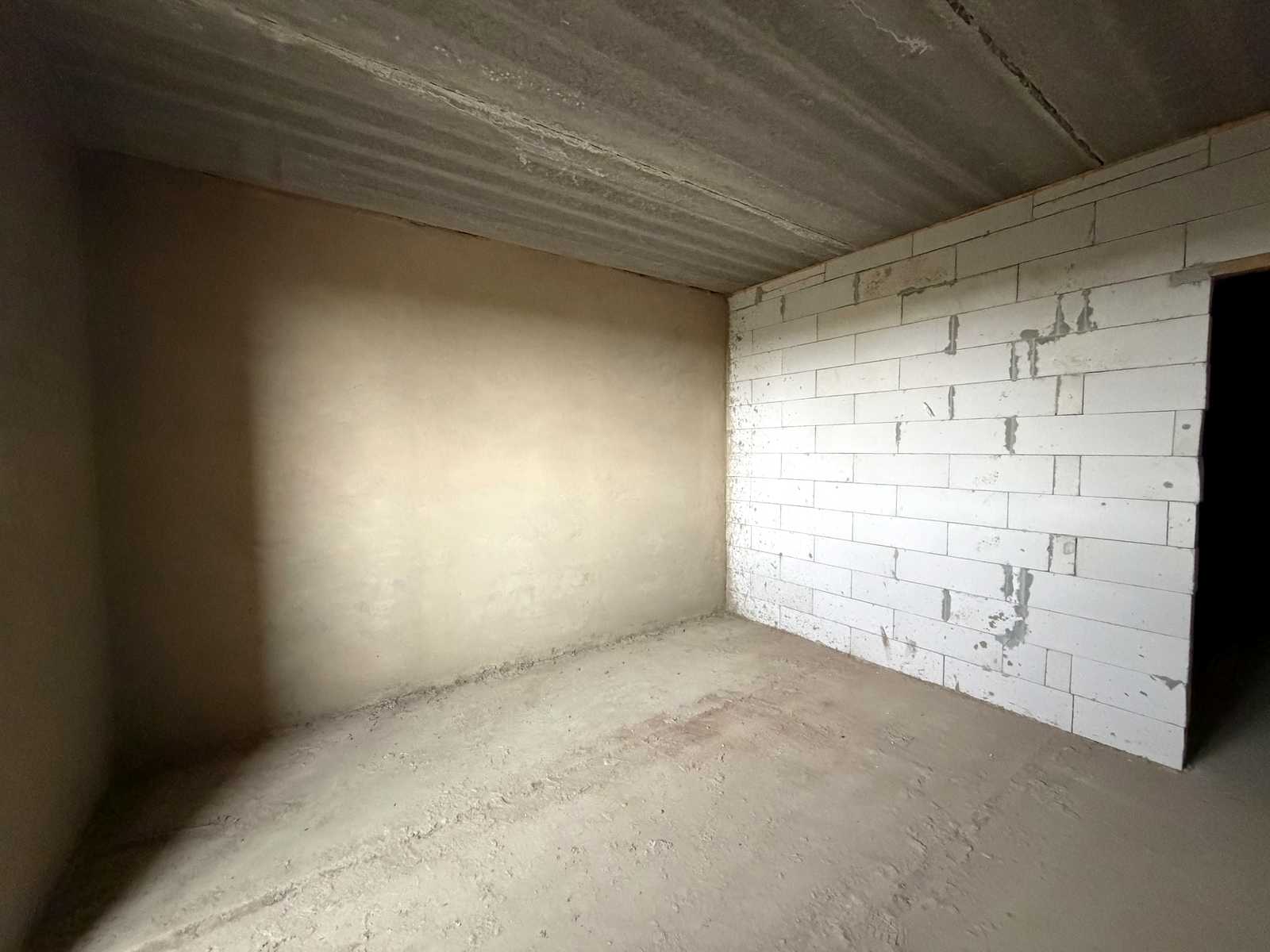 1877212887100286