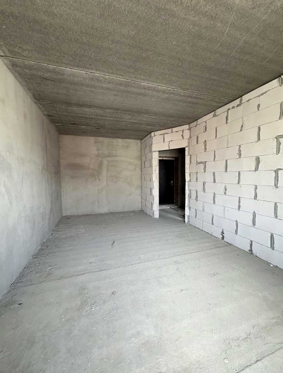 1877213062563942
