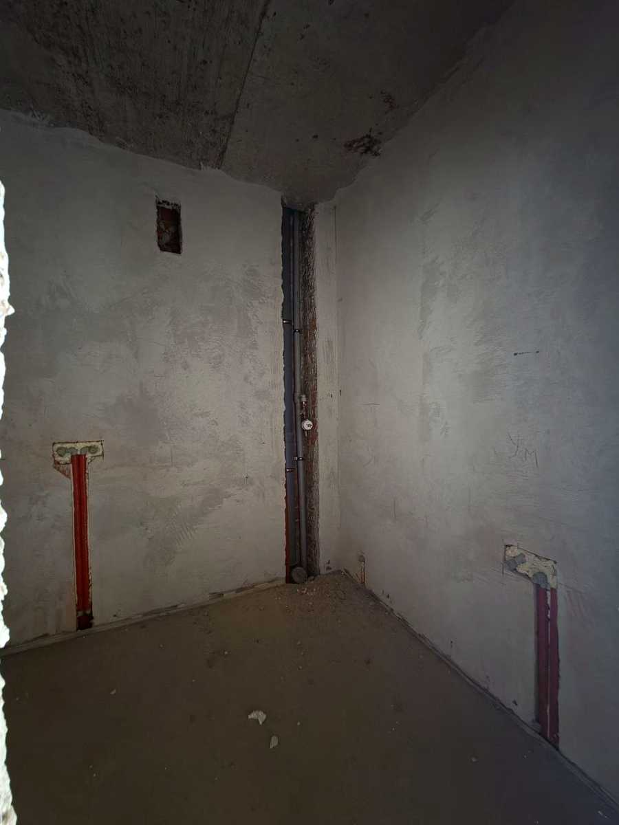 1877213170571402