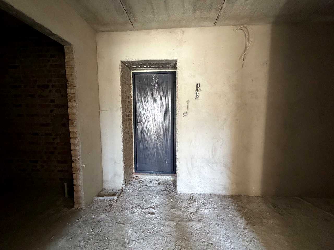 1877215288294586