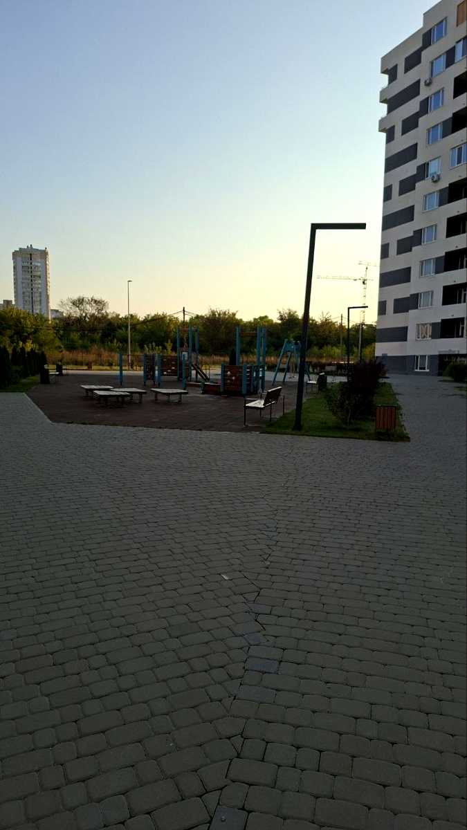 1877215369904440