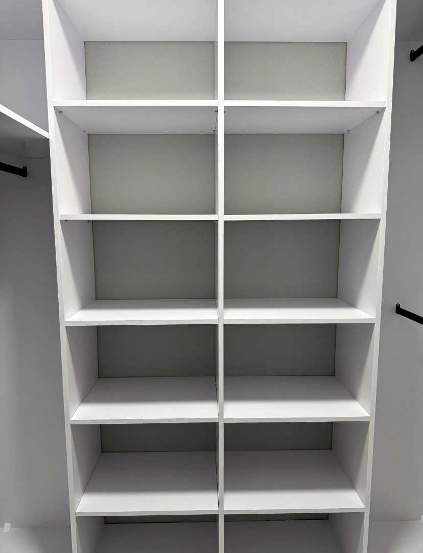 1877216571101159