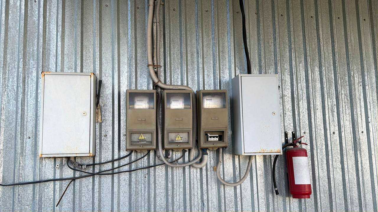 1877216646758320