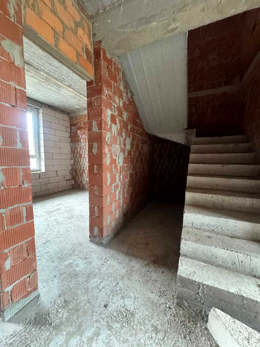 1877216731847138