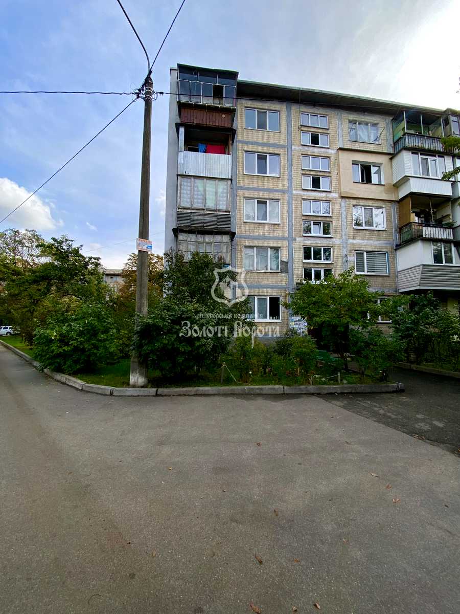 1877216830613237