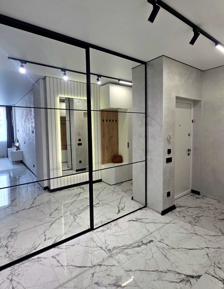 1877221091704333