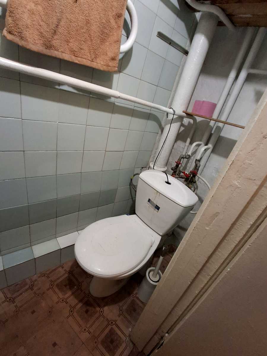 1877222772255436
