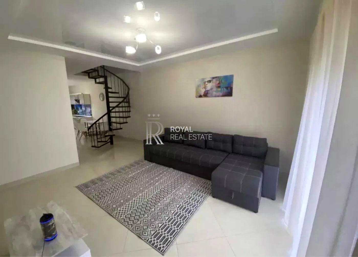 1877222779966399