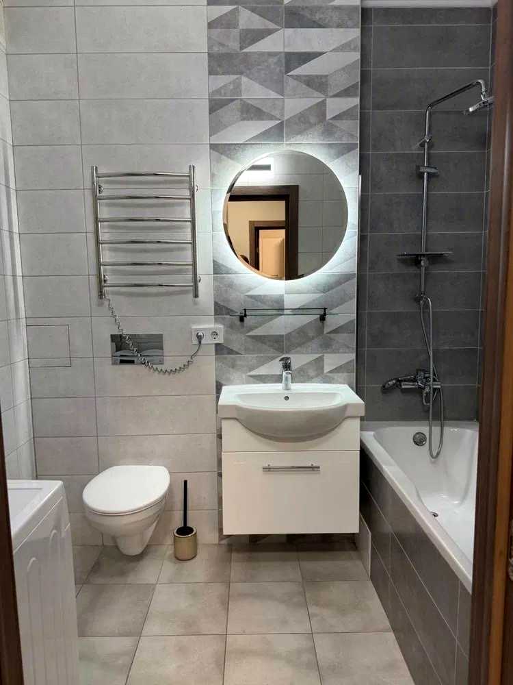 1877223583333317