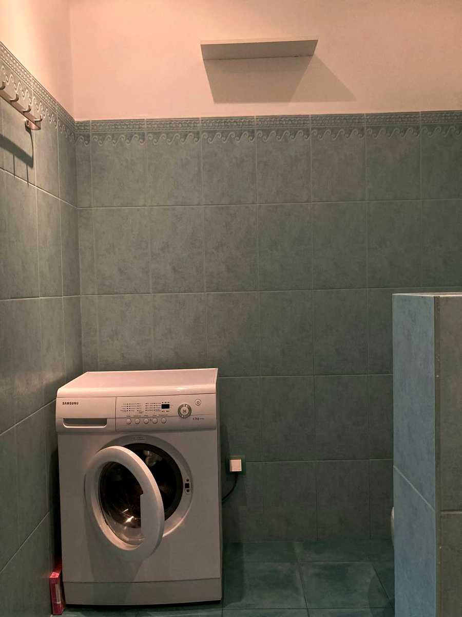 1877223771193224
