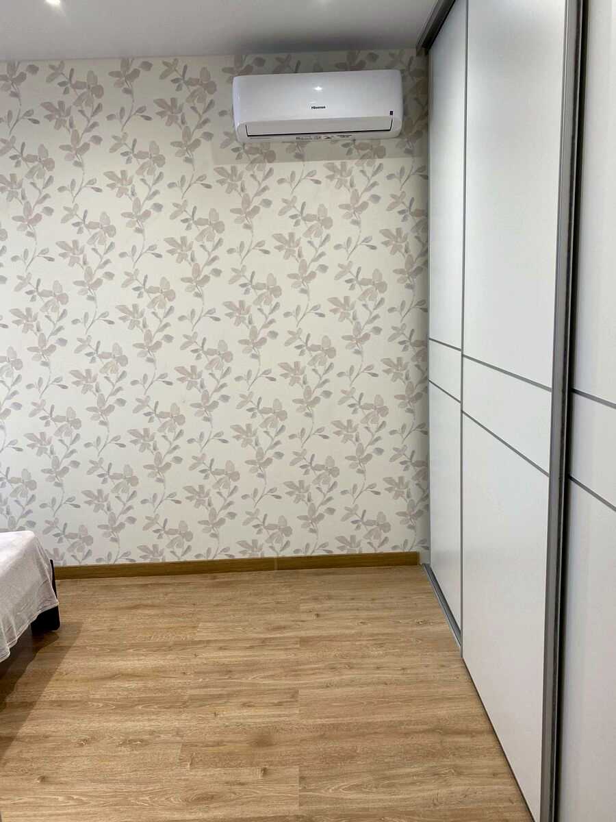 1877223862895067