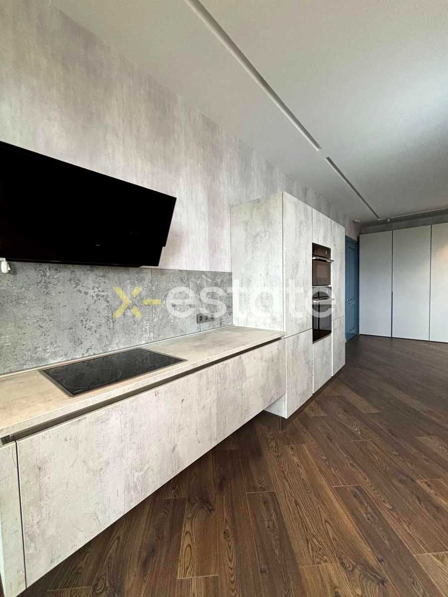 1877223957967831