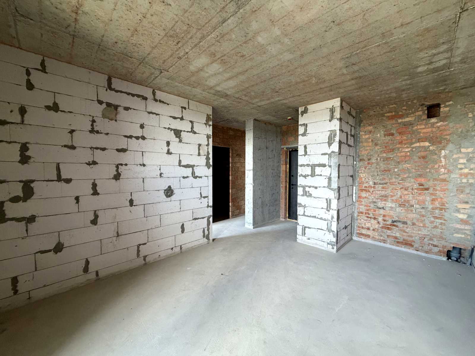 1877224315148718