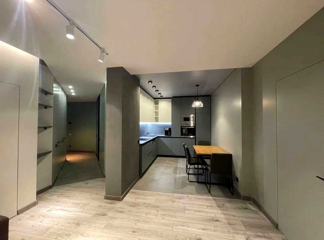1877224446954479